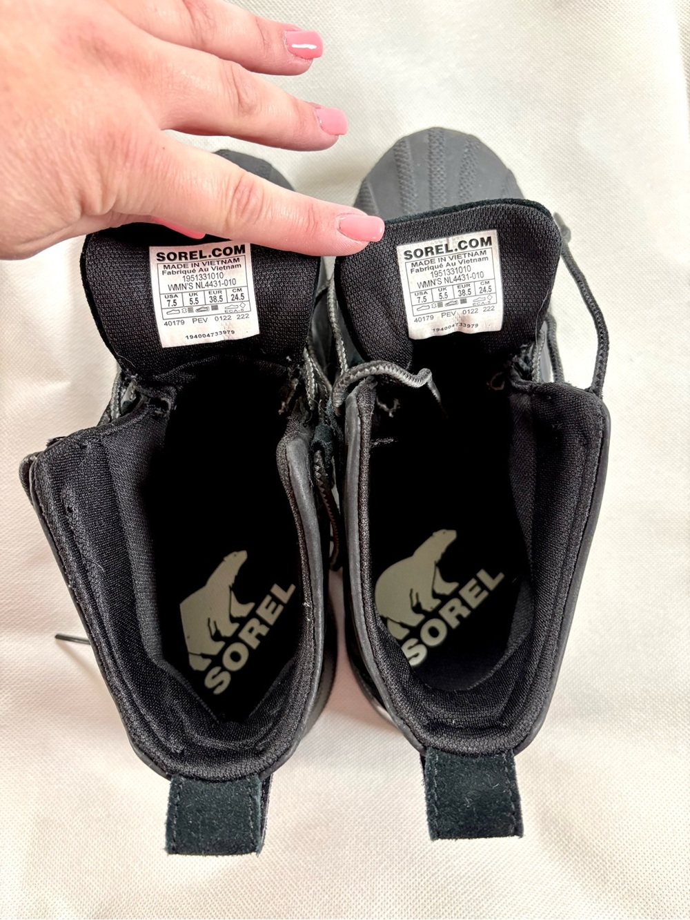 NWOT SOREL Out N About Waterproof Boot size 7.5 - Picture 6 of 10